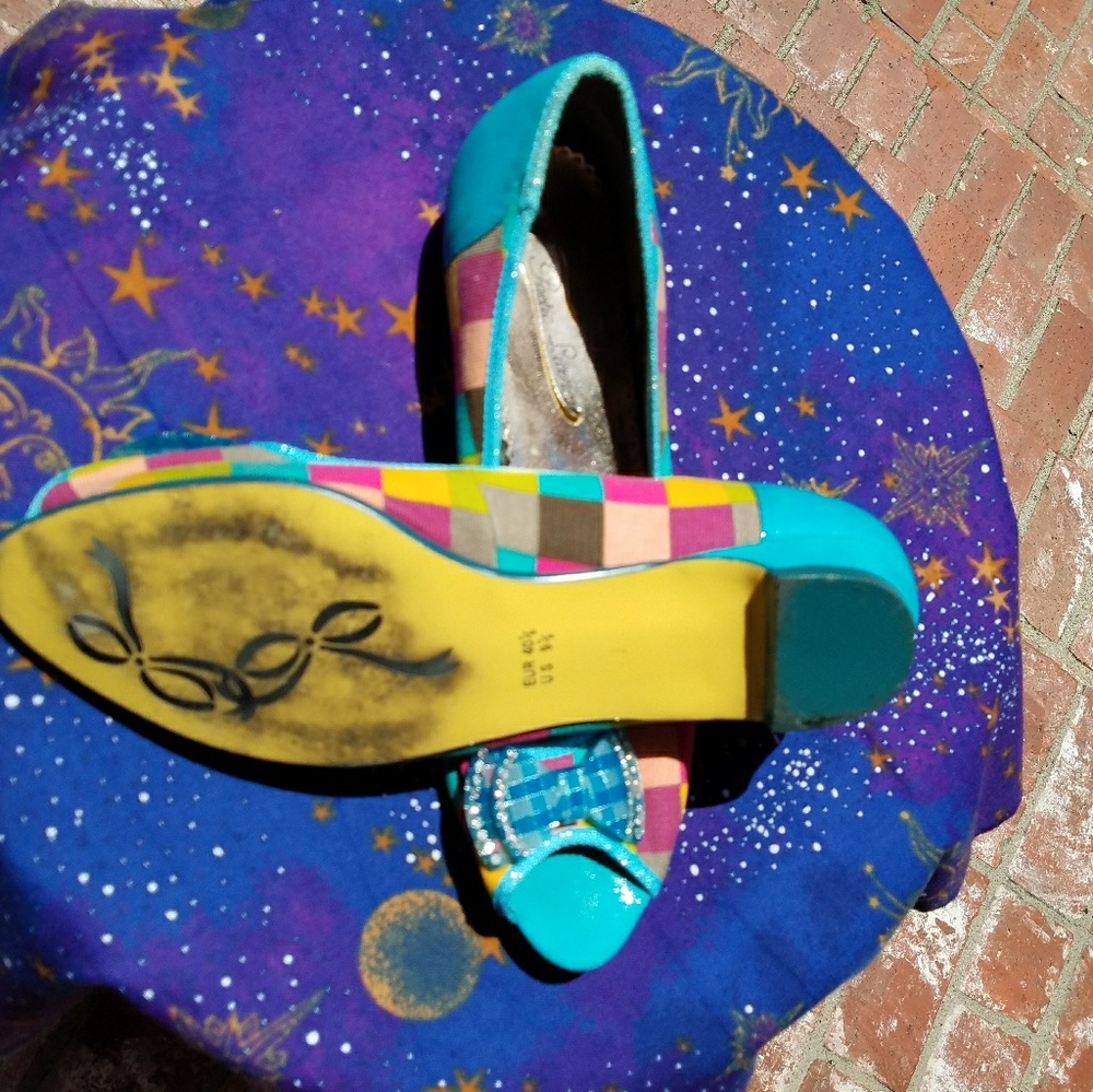 Shoes - Picture 3 of 3